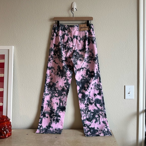 Emma Mulholland on Holiday Kokomo Tie Dye Pants - Picture 5 of 12